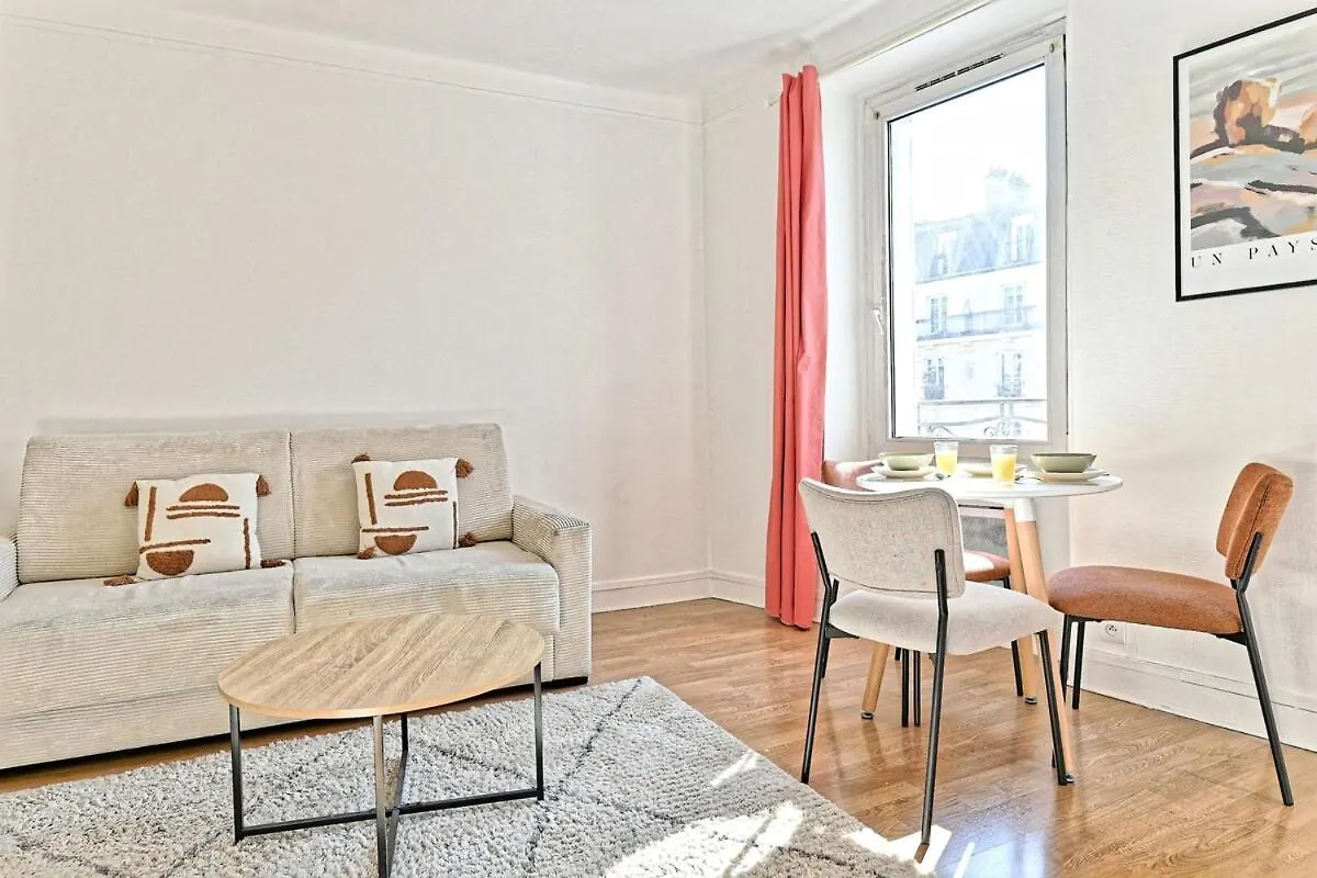 Studio Cosy Et Lumineux Proche De Nation Voltaire Paris